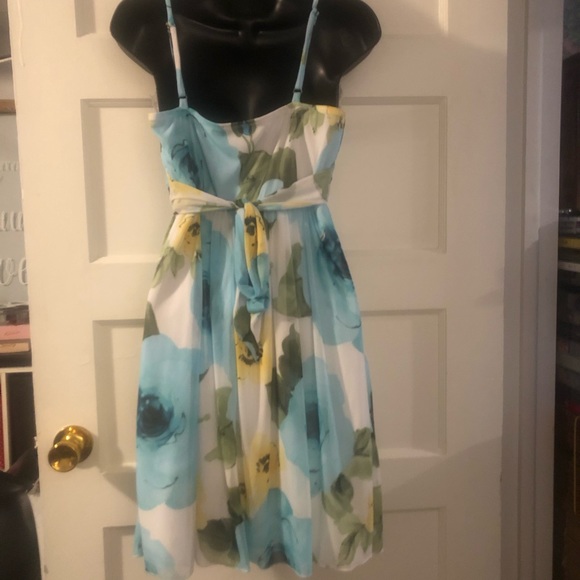 IZ Byer Floral Dress - Picture 3 of 7